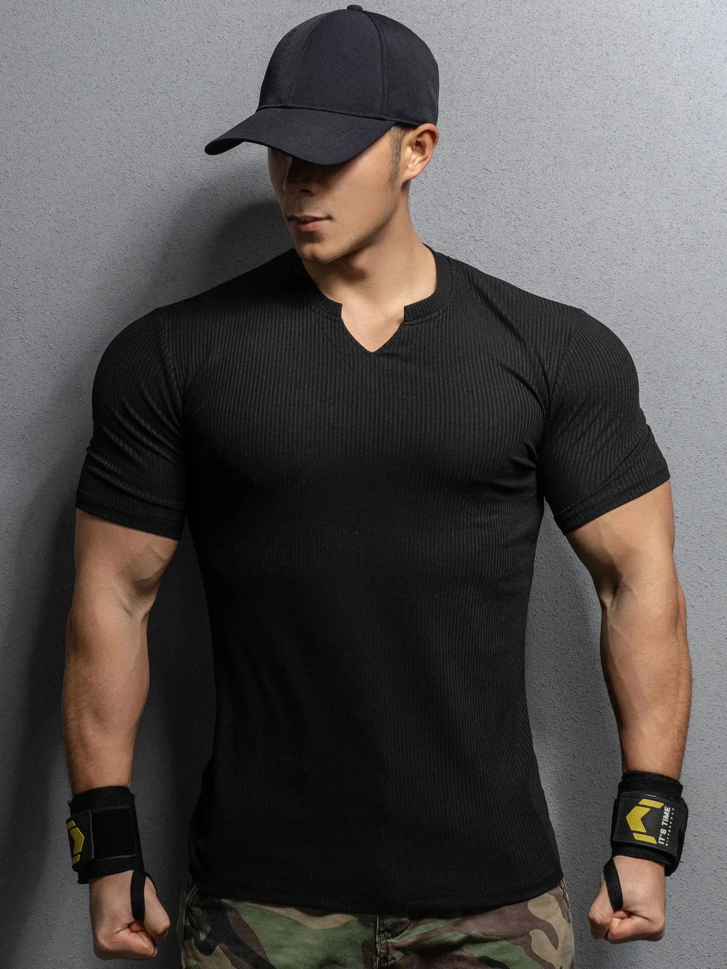 Mens Clothing New Fashion V neck Short Sleeve T Shirt Men Slim Fit T-shirt Men Stripe Casual Summer Gym Fitness Tee shirt