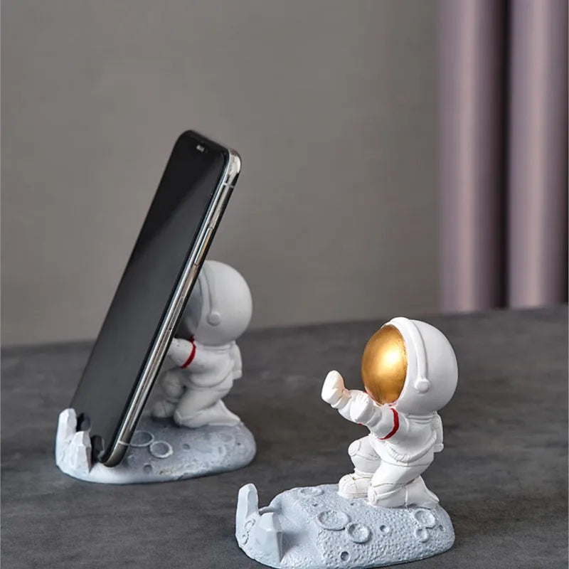 Office Desk Decoration Nordic Style Astronauts